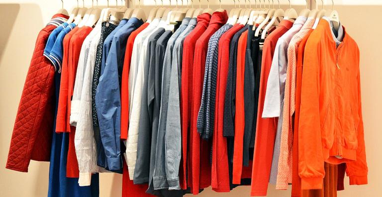 Conheça 5 livros sobre roupas