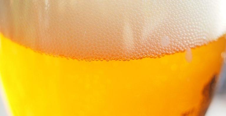 O dia em que as ruas de Londres foram tomadas por um tsunami de cerveja