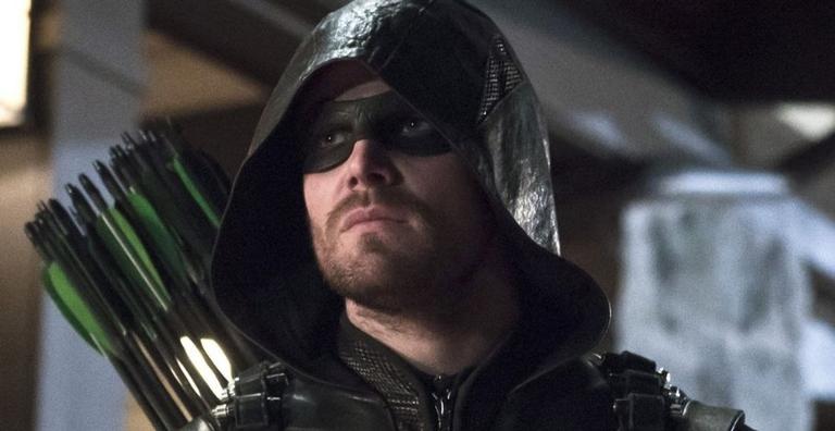 Ator sugere que 9ª temporada de Arrow pode acontecer