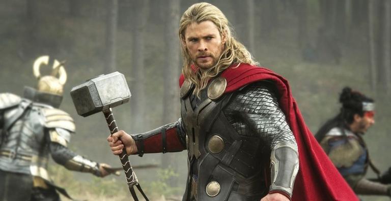 Do escudo do Capitão América ao tridente do Aquaman: 10 armas dos super-heróis que todo queria ter