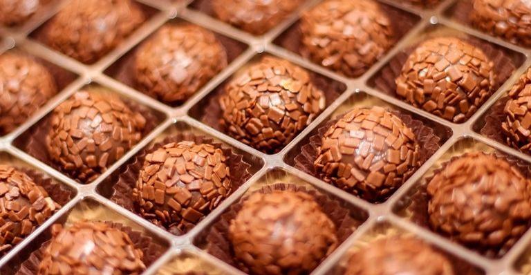 De estrogonofe a brigadeiro: Conheça a origem por trás do nome de algumas comidas