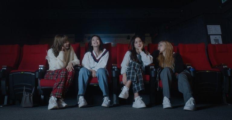 Filme do BLACKPINK leva mais de 500 mil espectadores ao cinema em apenas cinco dias de lançamento