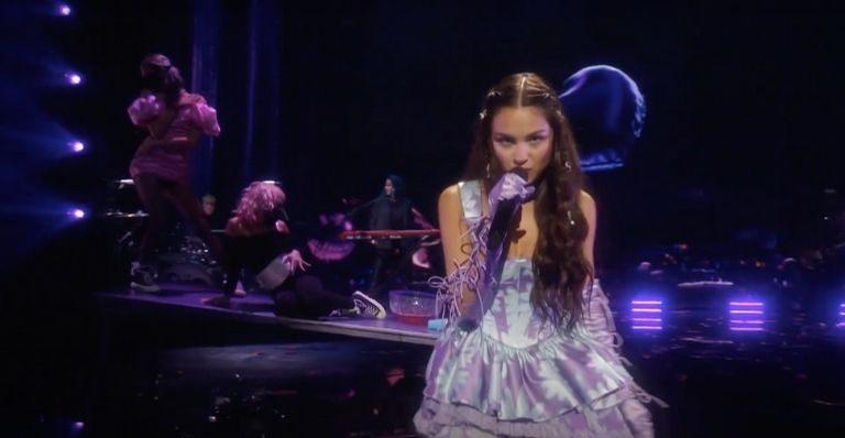 VMA 2021: Olivia Rodrigo leva três prêmios e faz performance de ‘good 4 you’