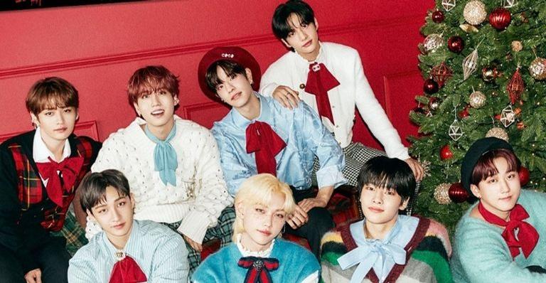 Stray Kids são substitutos do Papai Noel em clipe de ‘Christmas EveL’