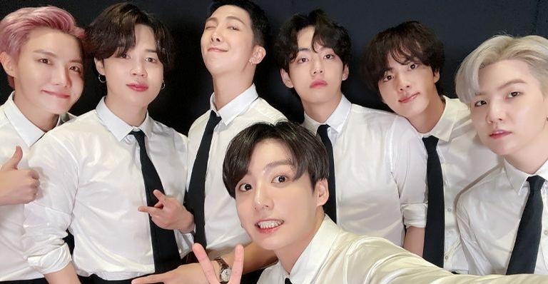 BTS é eleito o 3º artista com mais streams no Spotify em 2021