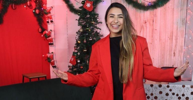 Bibi Tatto lança talk show natalino em seu canal nesta quarta-feira (8)