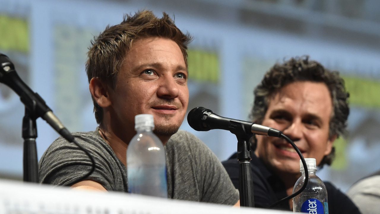 Mark Ruffalo e mais: Veja quais foram os astros do MCU que enviaram apoio a Jeremy Renner, o Gavião Arqueiro