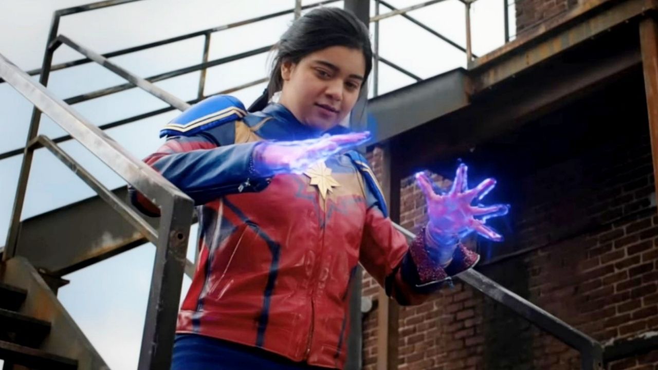 Após Kevin Feige, criadora de Kamala Khan nas HQs defende mudança de poderes em Ms. Marvel