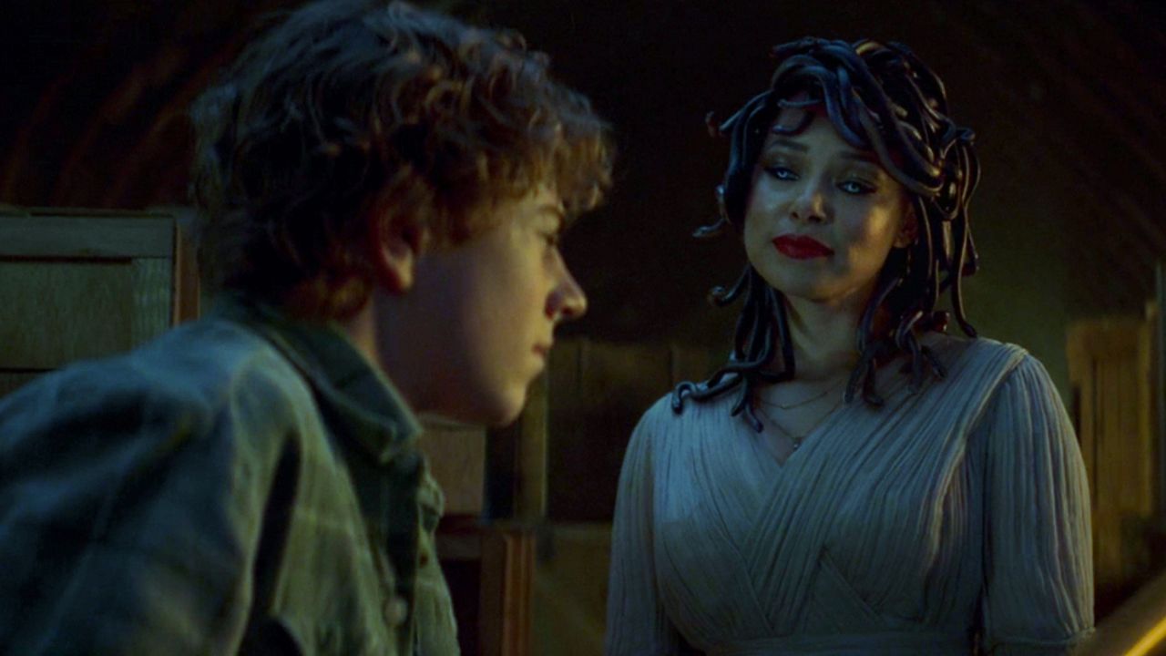 Por que Medusa está diferente na série de Percy Jackson? Rick Riordan explica