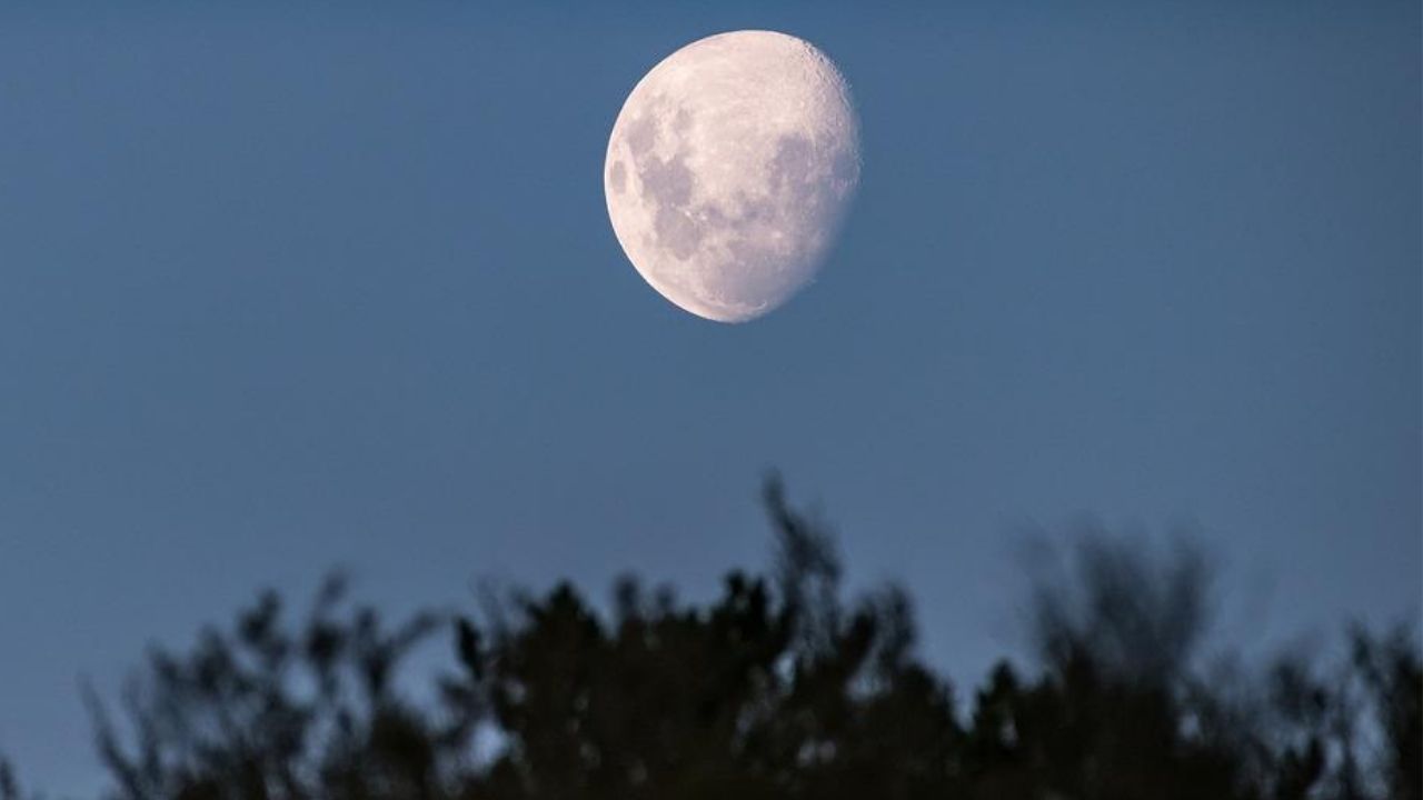 Como a Lua foi criada?